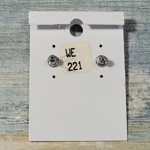 Little Turtle Earrings. - Picture 2 of 7